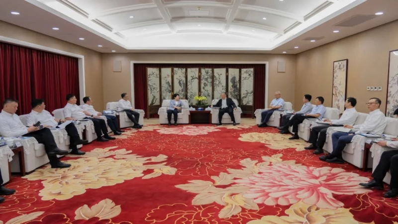 張曉侖會(huì)見(jiàn)湖南省委常委、長(zhǎng)沙市委書(shū)記吳桂英一行